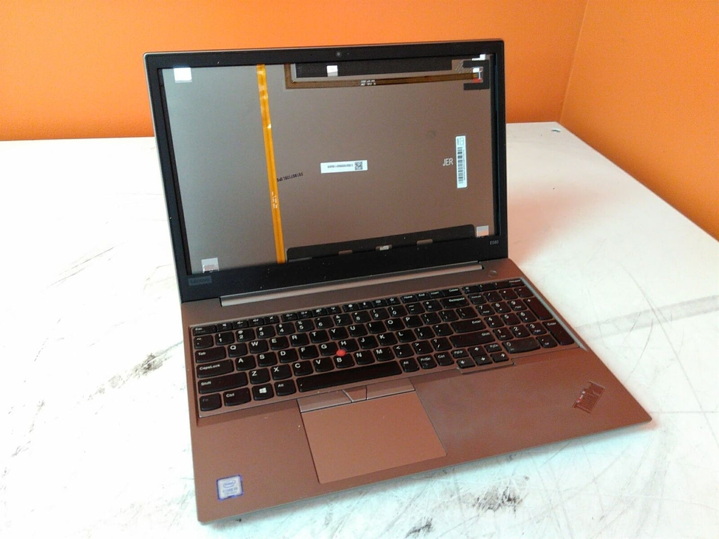 Defective Lenovo ThinkPad E550 Core i5-7200U No RAM 0HD No PSU No LCD AS-IS
