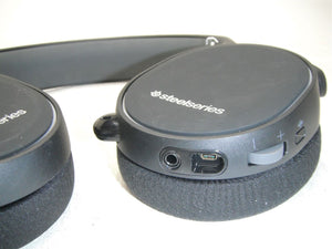SteelSeries Arctis 3 Black Wired Gaming Headphones NO cables included