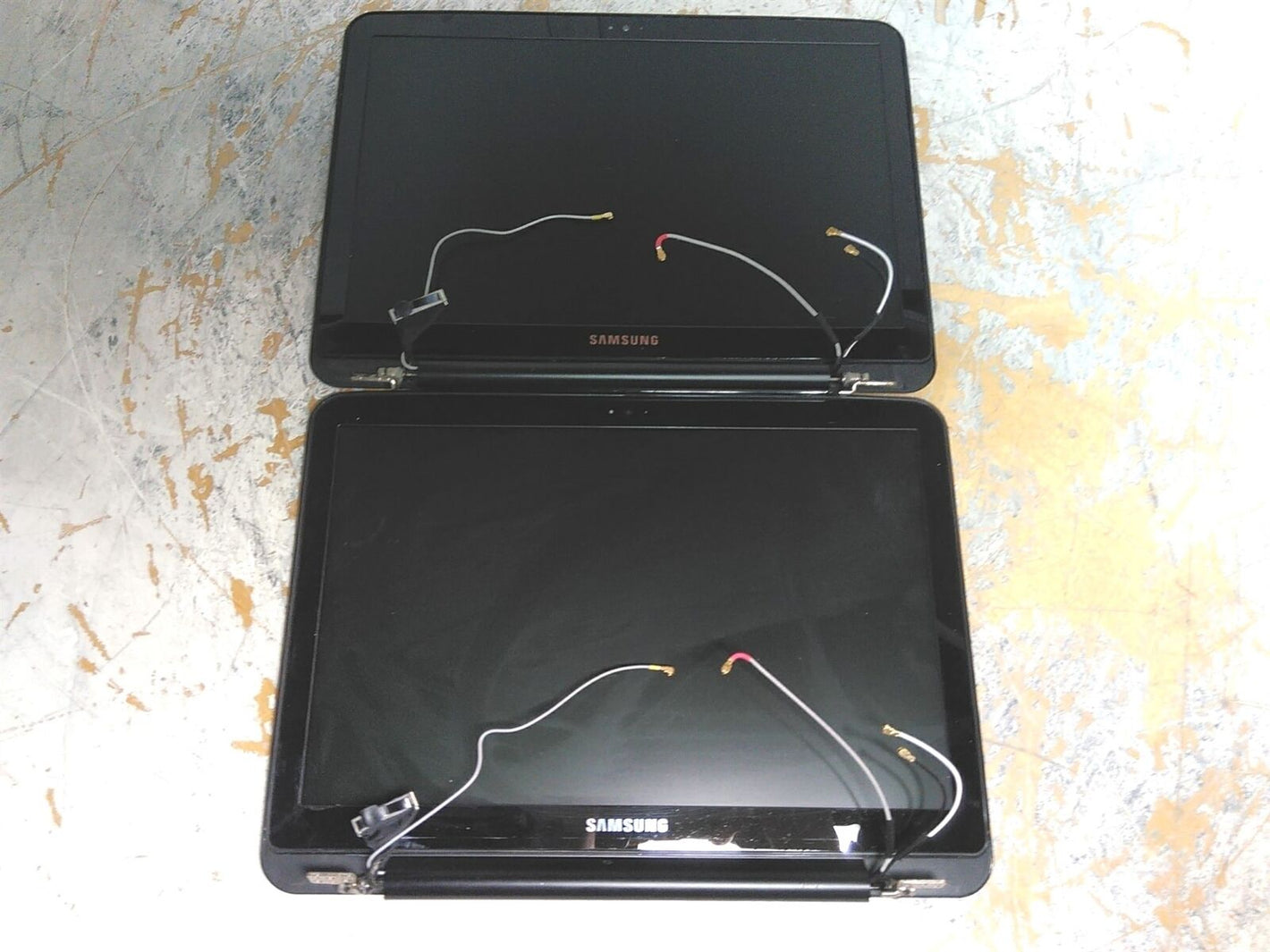 Lot of 2 Samsung XE500C21 Chromebook 12" LCD Assembly w/ Top Cover and Hinges