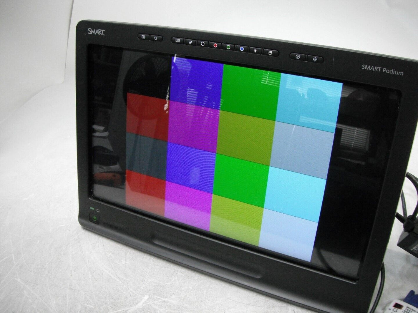Smart Podium 518 SP518-MP Interactive 18" Touchscreen Monitor Defective AS-IS
