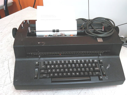 Defective IBM Correcting Selectric II Black Vintage Typewriter AS-IS for Parts